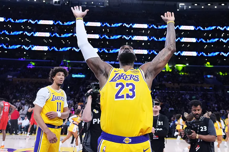 LeBron James'ten tarihi başarı: NBA'de yepyeni bir sayfa açtı - 6