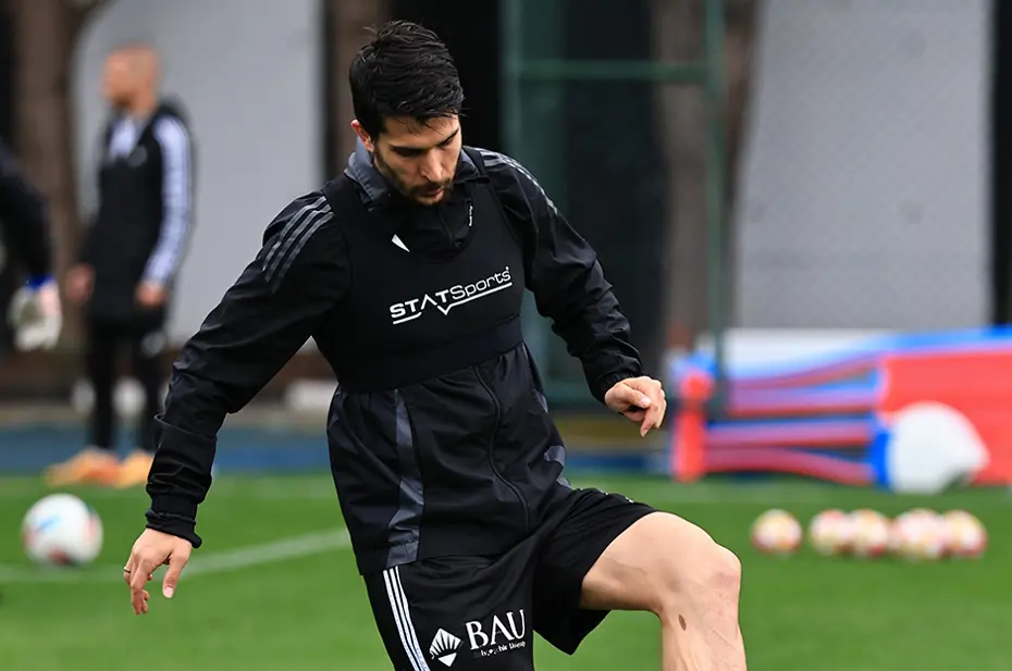 Beşiktaş'ta stoper krizi: Başakşehir maçına sürpriz tercih - 8