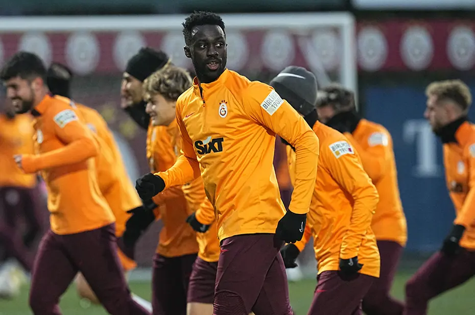 Galatasaray'dan Davinson Sanchez için rekor bonservis talebi - 8