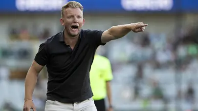 Maça dakikalar kala Dirk Kuyt'ı çıldırtan transfer kararı