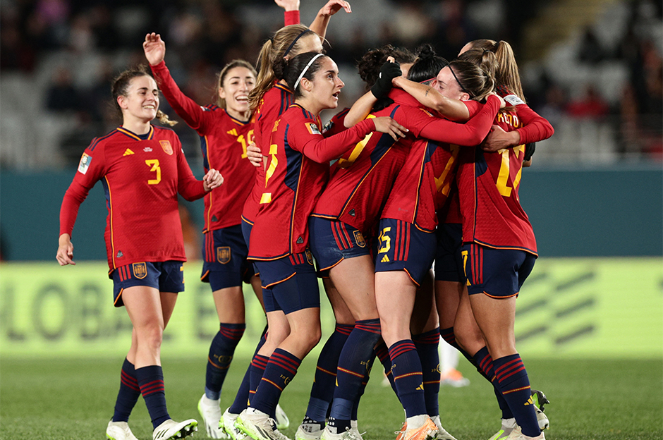 Japonya ve İspanya son 16'yı garantiledi, Kanada geriden gelip kazandı