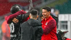 Aboubakar - Burak Yılmaz sevincinin perde arkası belli oldu Aboubakar - Burak Yılmaz sevincinin perde arkası belli oldu