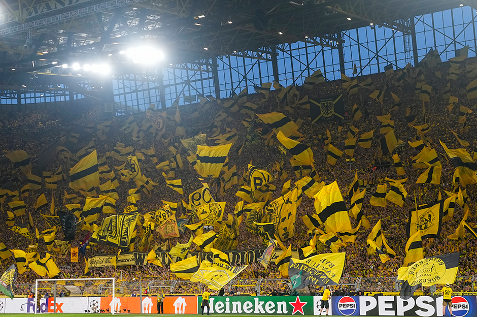 Borussia Dortmund taraftarından sponsorluk anlaşmasına tepki