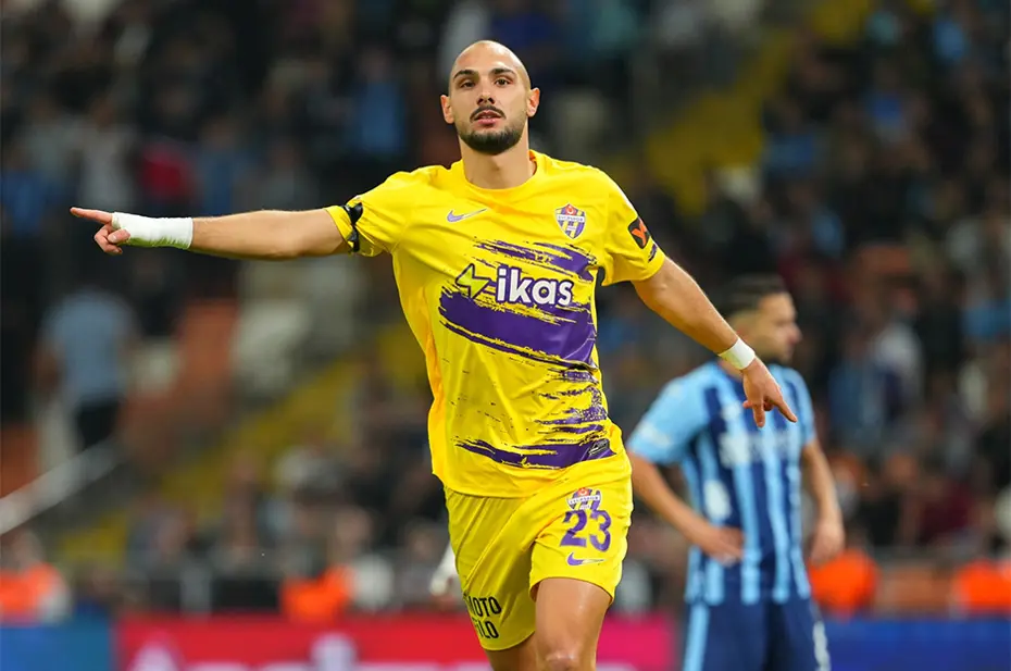 Galatasaray’ın yeni transferi Ahmed Kutucu kimdir, bonservisi ne kadar? Ahmed Kutucu kaç yaşında ve hangi takımlarda oynadı? - 4 Galatasaray’ın yeni transferi Ahmed Kutucu kimdir, bonservisi ne kadar? Ahmed Kutucu kaç yaşında ve hangi takımlarda oynadı? - 4