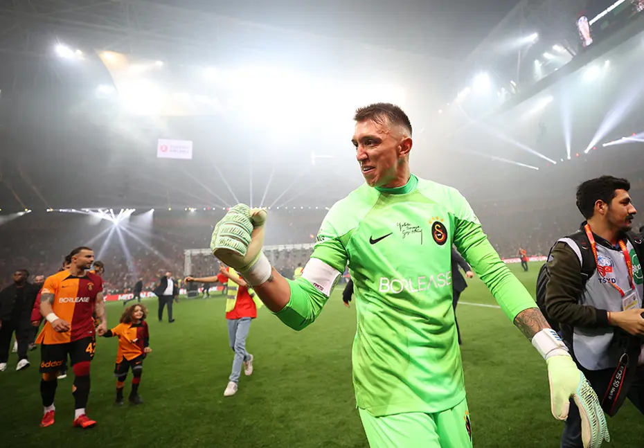 Galatasaray'dan Fernando Muslera kararı - 4 Galatasaray'dan Fernando Muslera kararı - 4
