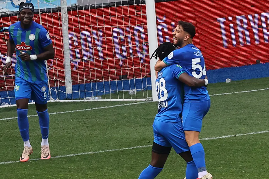 Süper Lig'in son haftasında 7 gol ve farklı galibiyet: Sezonu rekorla bitirdi - 3 Süper Lig'in son haftasında 7 gol ve farklı galibiyet: Sezonu rekorla bitirdi - 3