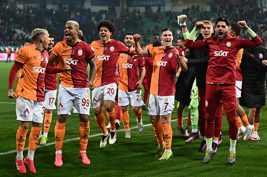 Okan Buruk'tan Beşiktaş ve Fenerbahçe kararı: Tek soru işareti var o da maç günü belli olacak - 4