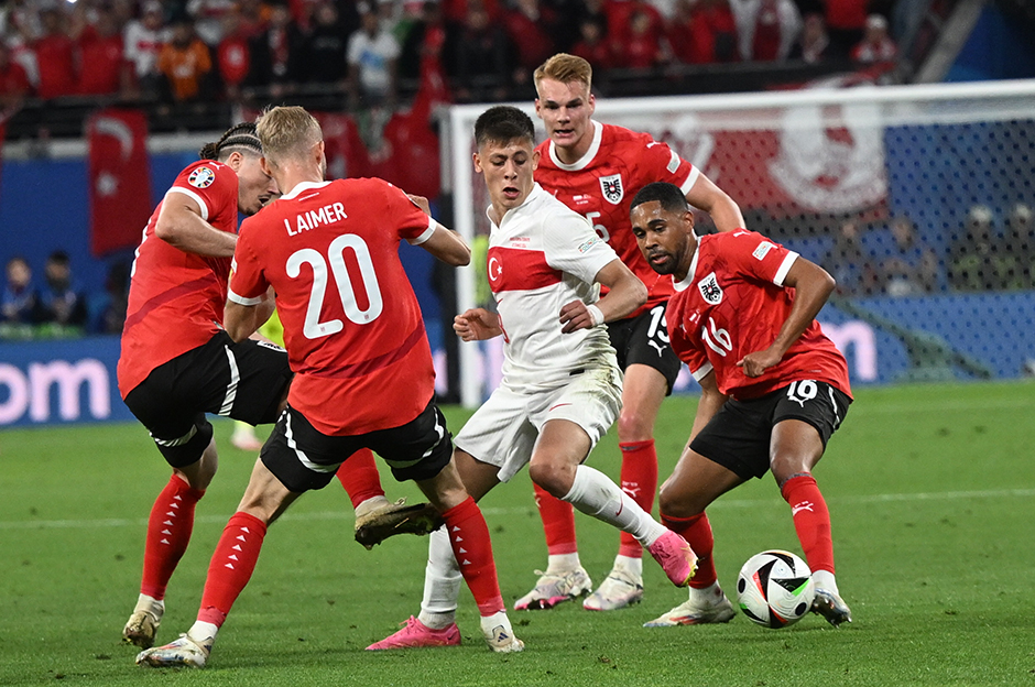 İspanyolların "Sahte 9" Arda Güler şaşkınlığı: Montella'nın taktiğini Ancelotti'ye önerdiler