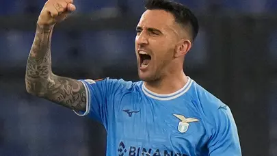 Vecino kararı: Galatasaray'a transferi direkten dönmüştü
