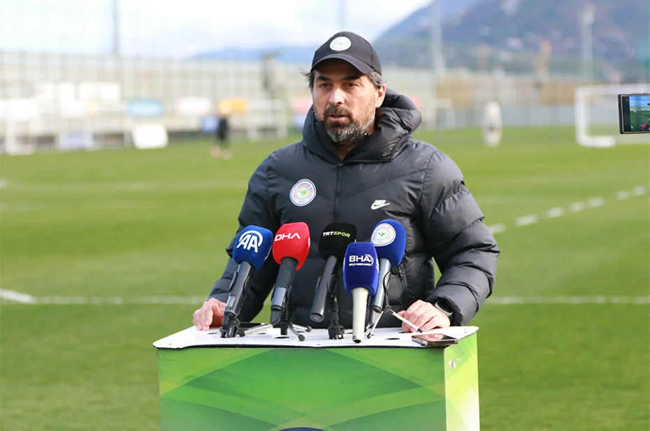 Rizespor'dan İlhan Palut iddialarına yanıt - 1