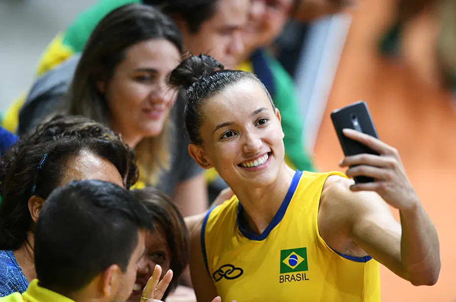 Dünyanın en zengin kadın voleybolcuları belli oldu: Zehra Güneş ve Ebrar Karakurt da listede - 5