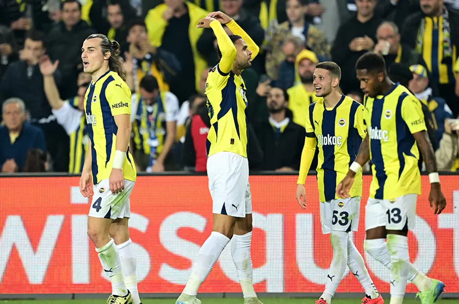 İngiliz basınında manşetlere Mourinho damgası: "Sahayı terk etmesi bir asır sürdü" - 4