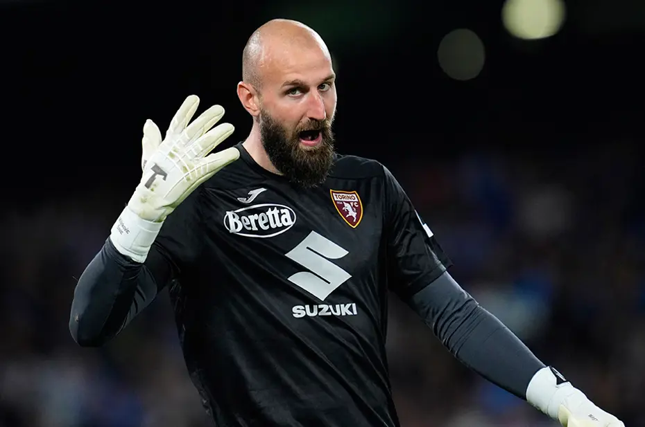 11 yıl önce transfer edip 1 maça bile çıkarmadıkları ismi "kurtarıcı" olarak geri çağırıyorlar - 4