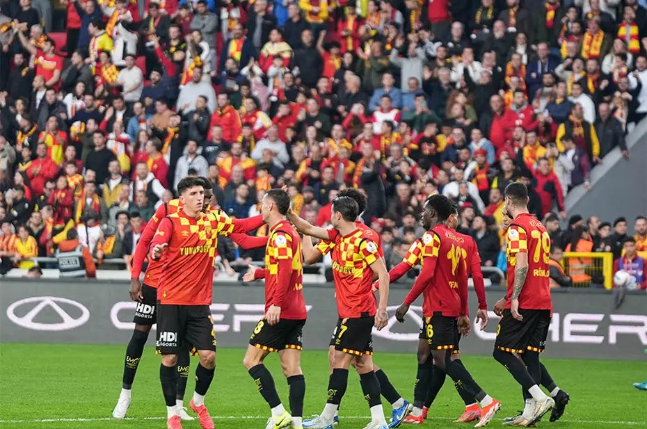 İLK 11'LER | Fenerbahçe - Göztepe maçı ne zaman, saat kaçta? Fenerbahçe - Göztepe maçı hangi kanalda? - 3 İLK 11'LER | Fenerbahçe - Göztepe maçı ne zaman, saat kaçta? Fenerbahçe - Göztepe maçı hangi kanalda? - 3