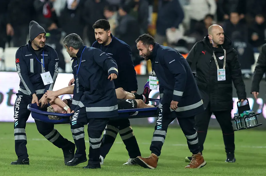 Rıdvan Dilmen, Barış Alper'in pozisyonundaki VAR konuşmasını açıkladı - 4