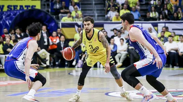 Anadolu Efes Fenerbahçe Beko maçı ne zaman, saat kaçta ve hangi kanalda? Türkiye Kupası finali şifresiz mi yayınlanacak?