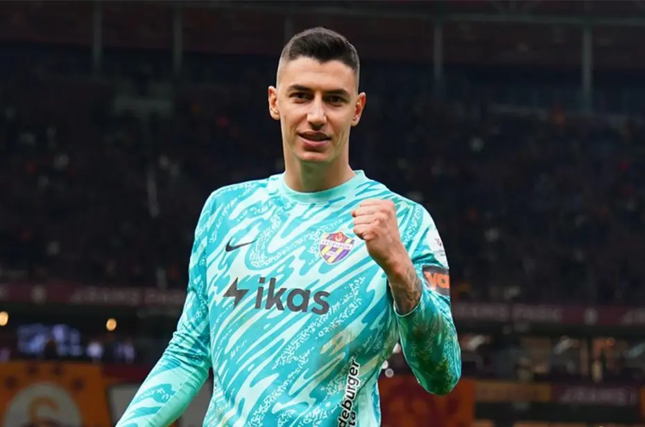 Berke Özer "Galatasaray" dedi: Aslan'ın ödeyeceği paranın yüzde 40'ı Fenerbahçe'ye - 4