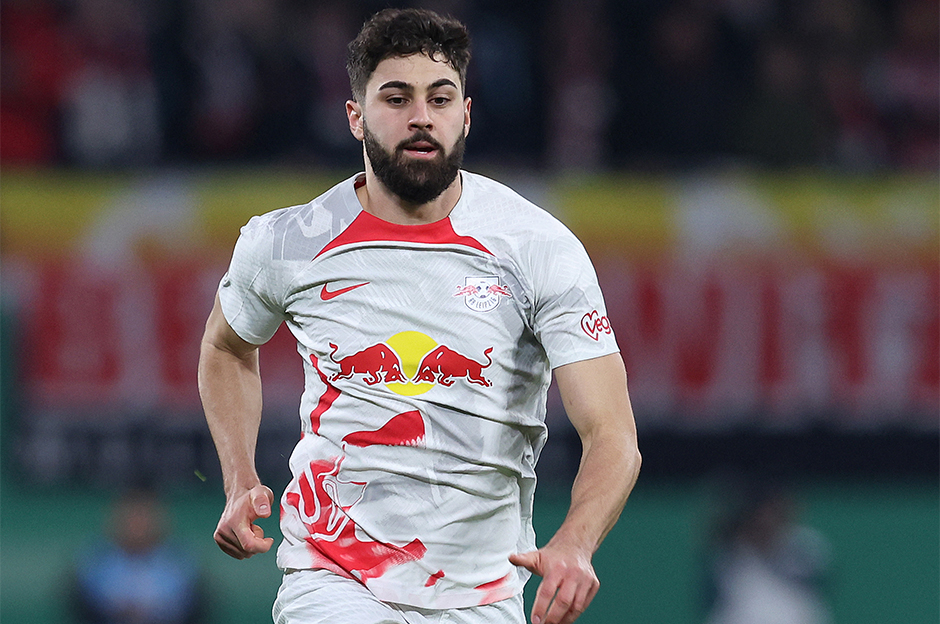 Manchester City'de yeni sezonun planlaması başladı: İlk transfer stopere