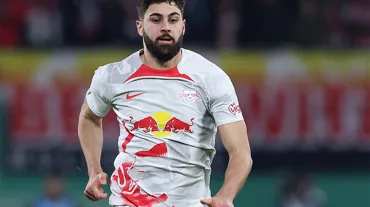 Manchester City'de yeni sezonun planlaması başladı: İlk transfer stopere