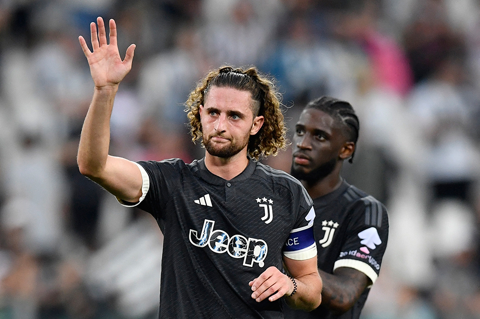 Juventus 1 puanı 90+1'de kurtardı