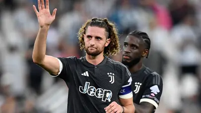 Juventus 1 puanı 90+1'de kurtardı