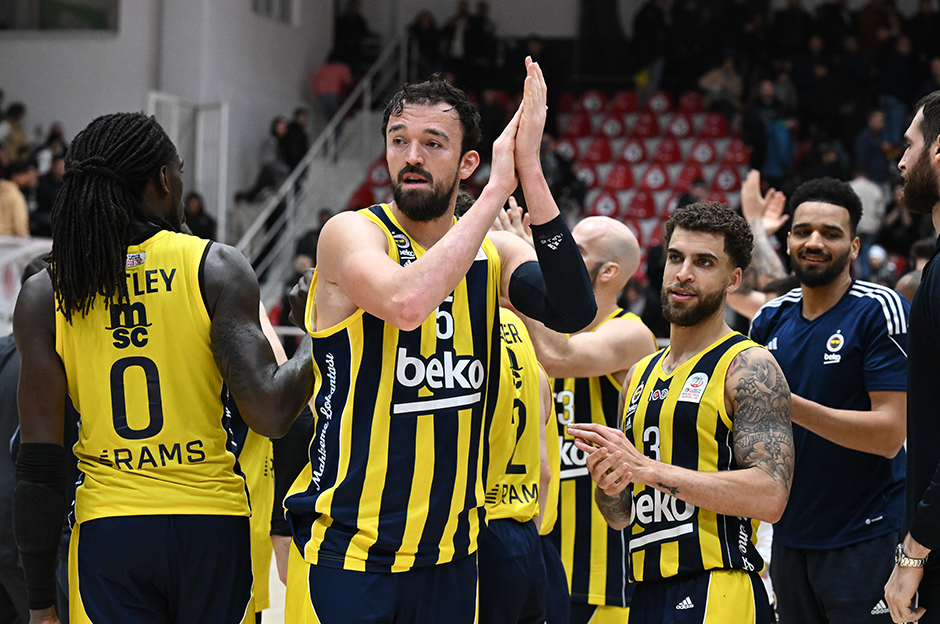 Fenerbahçe Beko'da Olympiakos maçı öncesi iki sakatlık