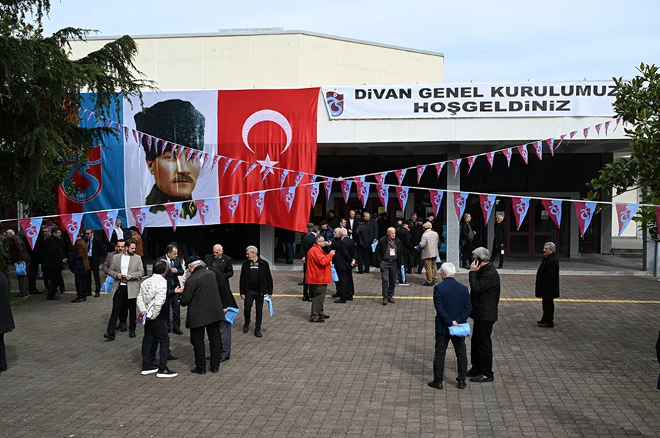 Trabzonspor'un kritik seçiminde Şenol Güneş sürprizi - 1 Trabzonspor'un kritik seçiminde Şenol Güneş sürprizi - 1