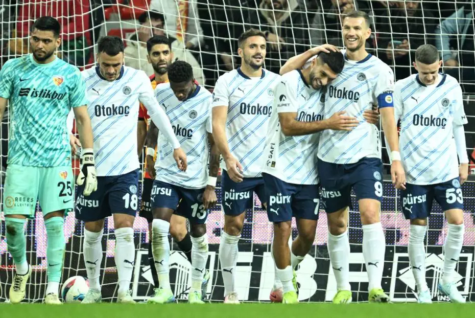 Beşiktaş - Fenerbahçe maçı şifresiz canlı izle | Beşiktaş - Fenerbahçe maçını veren yabancı kanallar - 5 Beşiktaş - Fenerbahçe maçı şifresiz canlı izle | Beşiktaş - Fenerbahçe maçını veren yabancı kanallar - 5