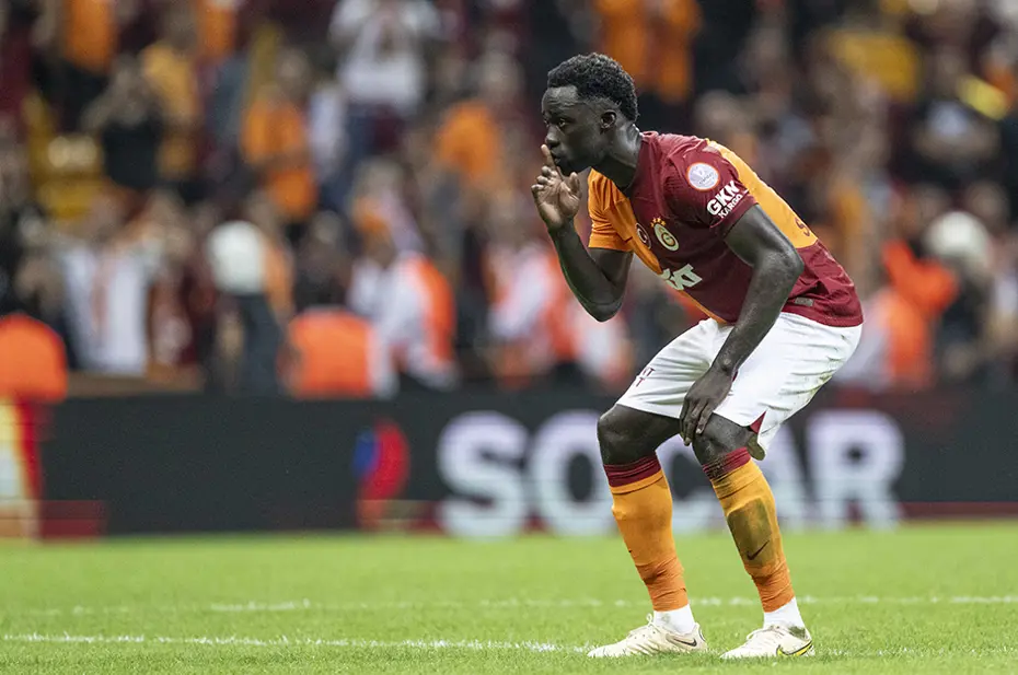 Davinson Sanchez'den kötü haber: Galatasaray Kolombiya'ya bildirdi - 3 Davinson Sanchez'den kötü haber: Galatasaray Kolombiya'ya bildirdi - 3