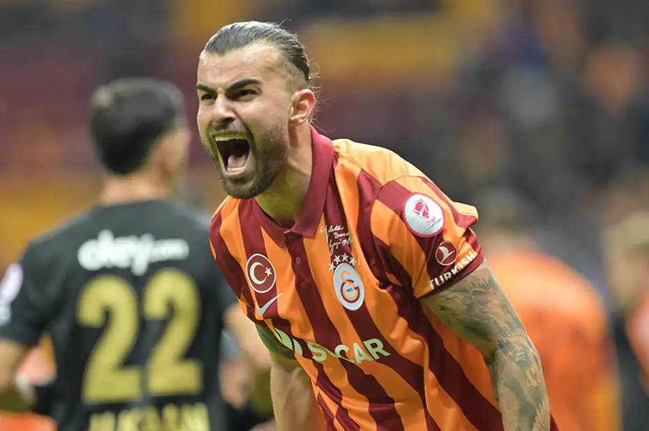 Okan Buruk, Sparta Prag maçının 11'ini belirledi - 10 Okan Buruk, Sparta Prag maçının 11'ini belirledi - 10