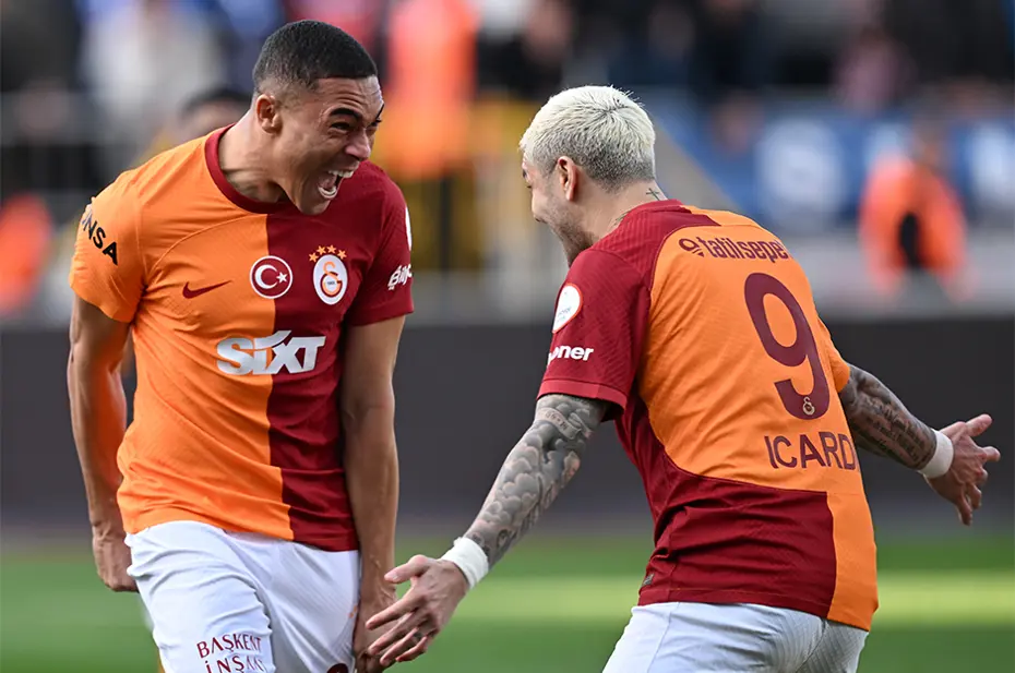 Galatasaray'da dev operasyon: 10 yabancı yolcu - 4 Galatasaray'da dev operasyon: 10 yabancı yolcu - 4