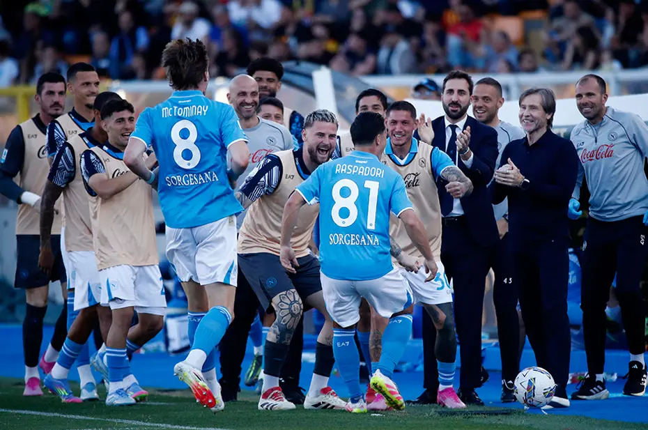Hazırlık maçında Antonio Conte'nin çıldırdığı anlar: Sahaya daldı ve Süper Lig'in eski yıldızının üzerine yürüdü - 2