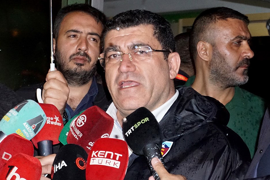 Kayserispor'da 3-0'lık 'N'olduğunu Anlamadık' Maçı Sonrası: Hoca 'Eğer' Dedi, Başkan 'Çaresi Para!' Dedi!