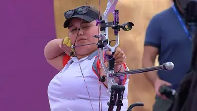 Milli okçu Öznur Cüre Girdi dünya rekoru kırarak birinci oldu