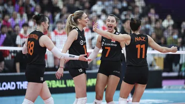 Eczacıbaşı, Dünya Kulüpler Şampiyonası'nda finalde