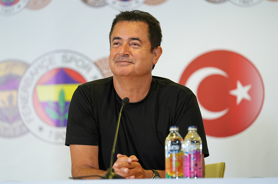 Acun Ilıcalı'dan tepki: "Biz kimsenin hocasını çalmadık"