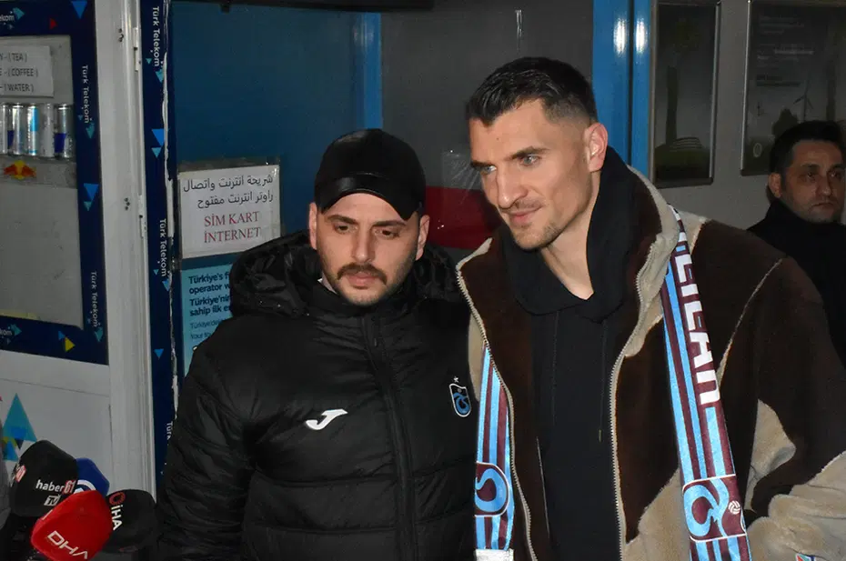 Trabzonspor'un Thomas Meunier transferinde Nuri Şahin detayı - 4