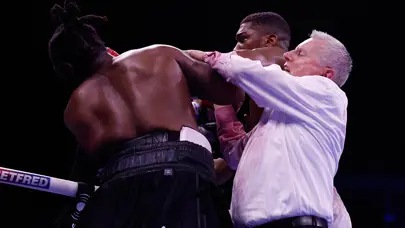 Anthony Joshua - Jermaine Franklin maçında ortalık karıştı! Hakem bile ayıramadı