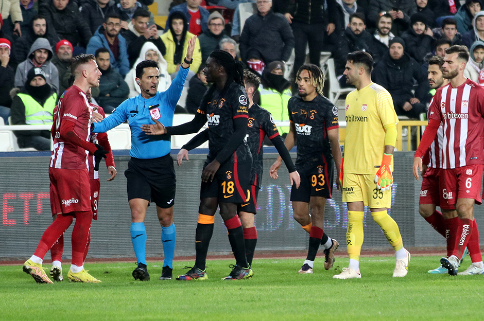 Sivasspor - Galatasaray maçının VAR kayıtları