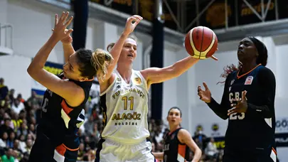 Fenerbahçe Alagöz Holding seriyi 2-0 yaptı