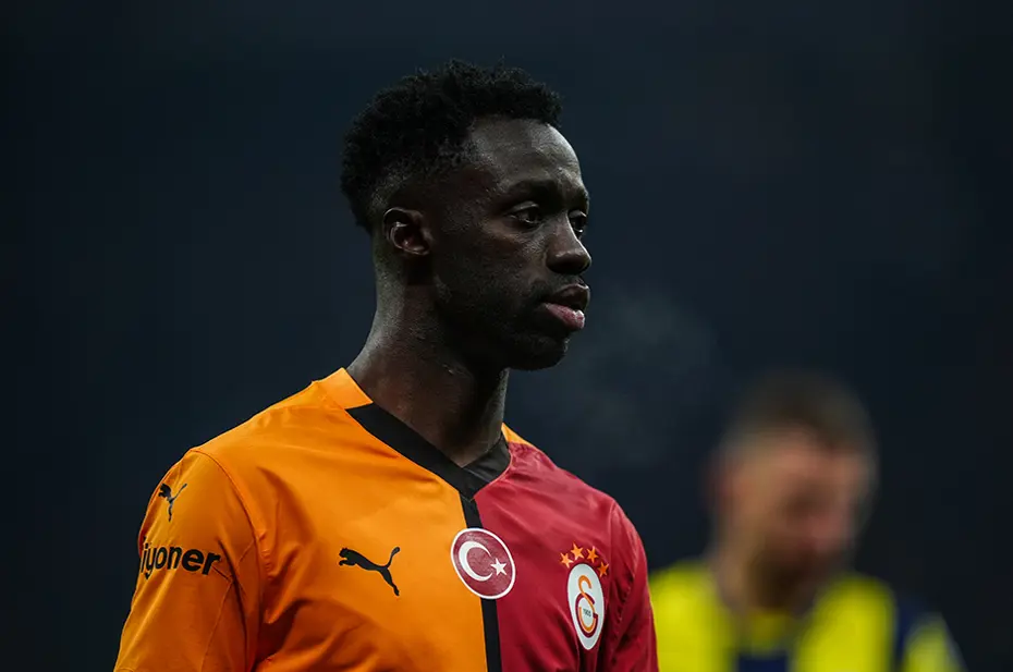 Galatasaray'da 3 yıllık imza: Menajeri İstanbul'a geldi, anlaşma sağlandı - 6