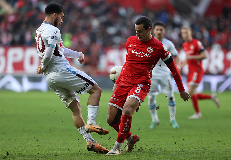 İtalyanlar, Volkan Demirel'in istediği orta sahayı duyurdu: Süper Lig'e dönüyor