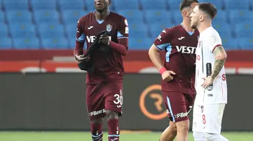 Onuachu atıyor, Trabzonspor kazanıyor