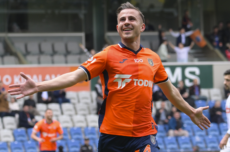 Başakşehir'den Avrupa yolunda kritik 3 puan