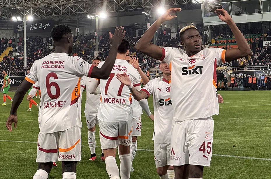Tugay Kerimoğlu'ndan dikkat çeken Mertens sorusu - 3 Tugay Kerimoğlu'ndan dikkat çeken Mertens sorusu - 3