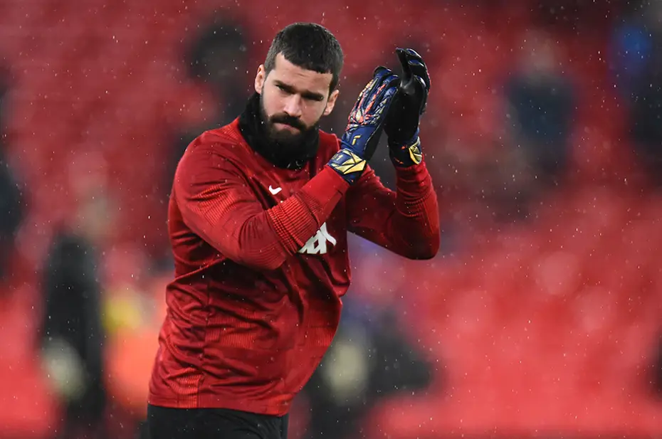 Galatasaray'da Muslera'nın yerine flaş isim: Alisson'u bile sollayıp ilk aday oldu - 5 Galatasaray'da Muslera'nın yerine flaş isim: Alisson'u bile sollayıp ilk aday oldu - 5
