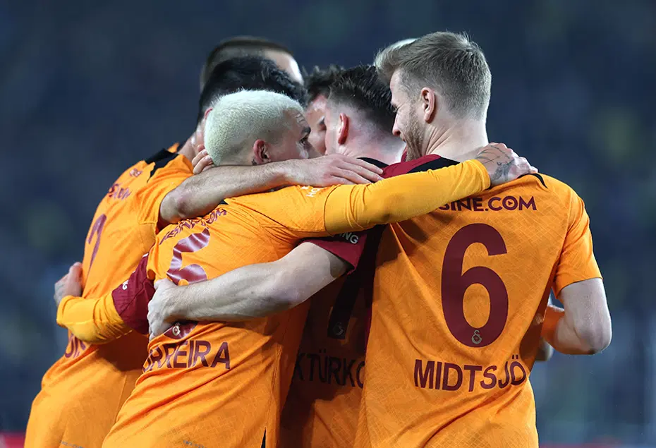 Fenerbahçe - Galatasaray derbisinden kareler - 15