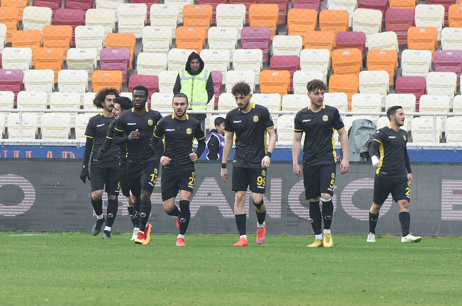 Yeni Malatyaspor Başkanı ligden çekilme kararını açıkladı