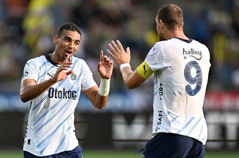Fenerbahçe'ye teklif hazırlığı: Alexander Djiku'yla ilgileniyorlar - 3