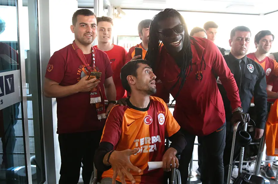 Gomis cezadan böyle kurtuldu - 4